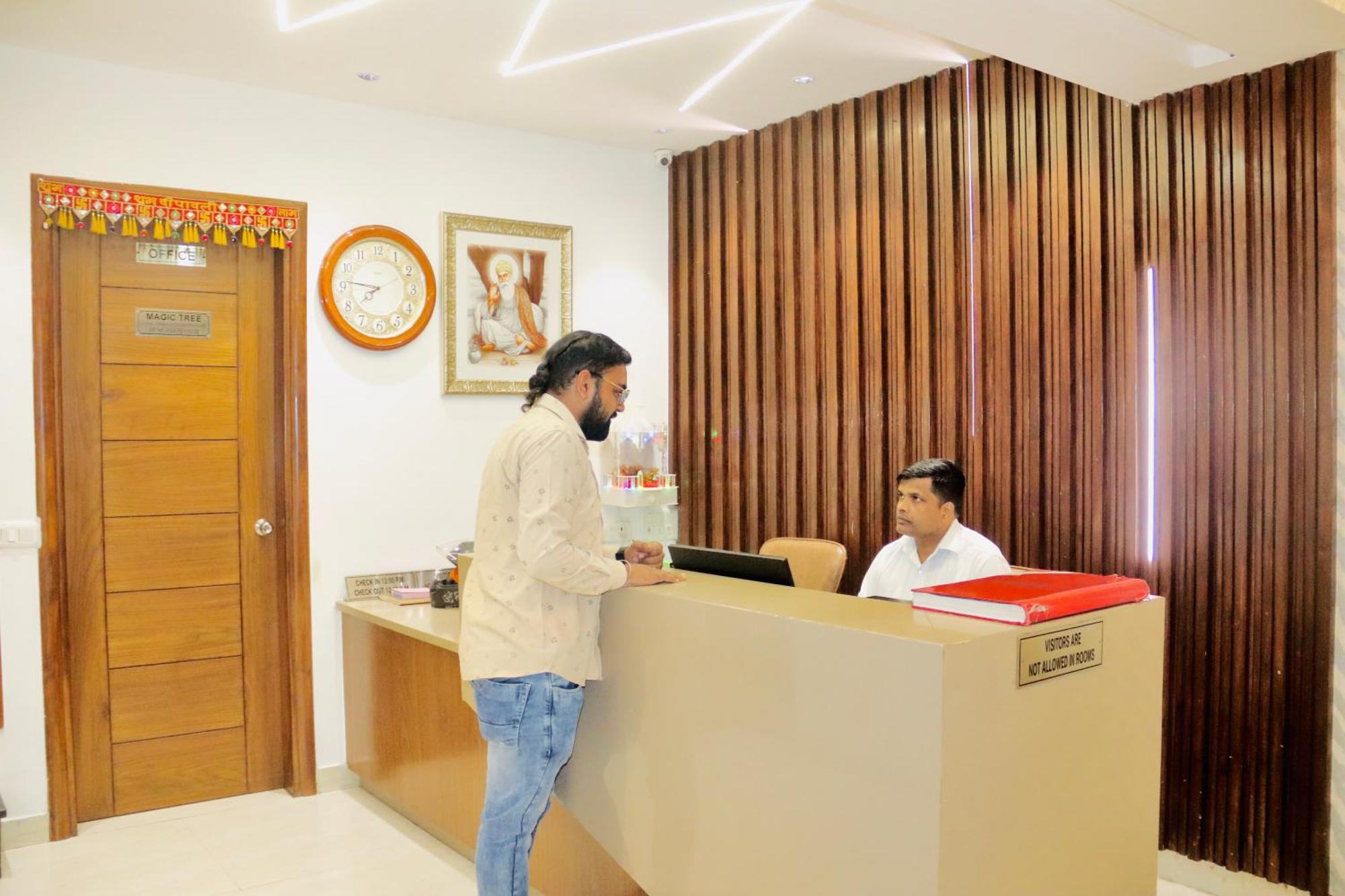 Hotel Magic Tree Karol Bagh Metro Station New Delhi Ngoại thất bức ảnh